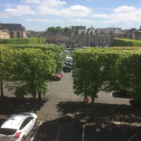 Apartman Ike's Deluxe In *